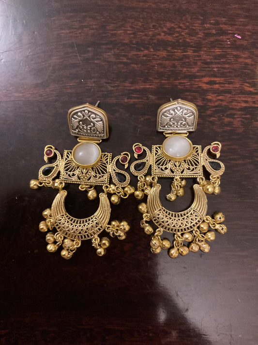 Sondariya Earrings