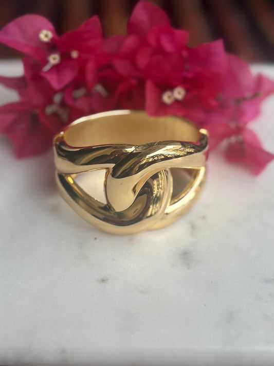 Golden Knot Bracelet